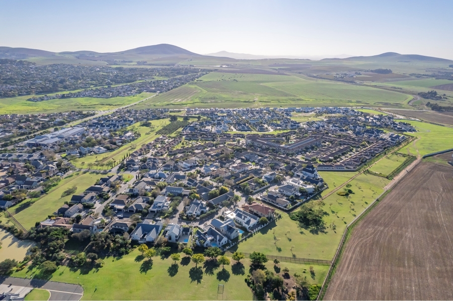 4 Bedroom Property for Sale in Graanendal Western Cape
